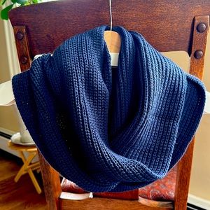 Love Your Melon Infinity Scarf, new without tags, Navy